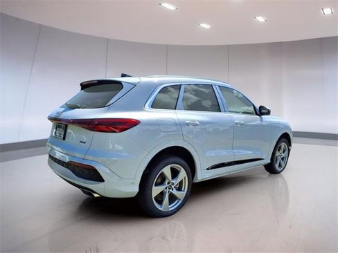 New 2025 Audi Q5 Premium Plus image 2