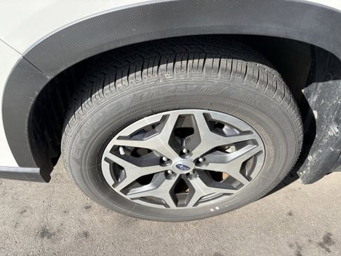 Certified 2024 Subaru Forester Premium image 10