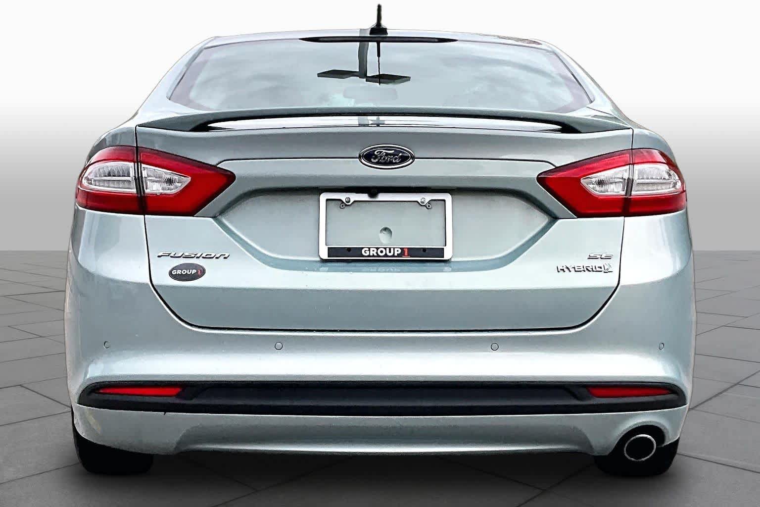 Used 2013 Ford Fusion SE FWD image 5