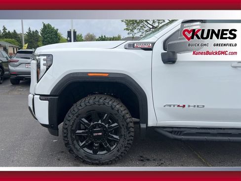 New 2026 GMC Sierra 2500 AT4 w/ Technology Package AWD/4WD image 13