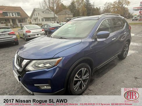Used 2017 Nissan Rogue SL w/ SL Premium Package image 3