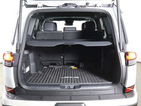 Used 2026 Lexus GX 550 image 17