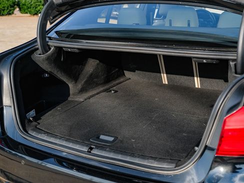 Used 2019 BMW 530e w/ Convenience Package image 51