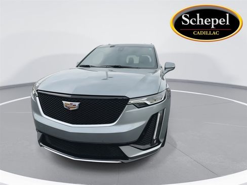 Used 2023 Cadillac XT6 Sport w/ Technology Package image 3