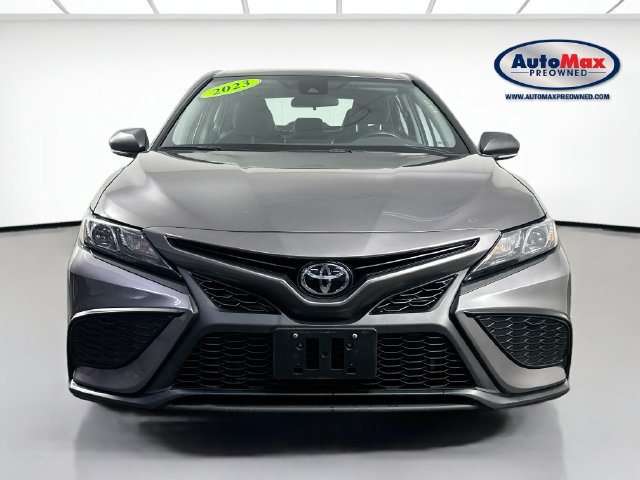 Used 2023 Toyota Camry SE FWD image 5