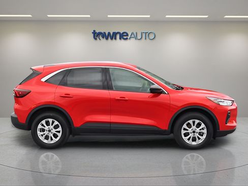 Used 2024 Ford Escape Active AWD/4WD image 6