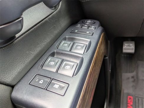 Used 2018 GMC Sierra 1500 Denali image 24