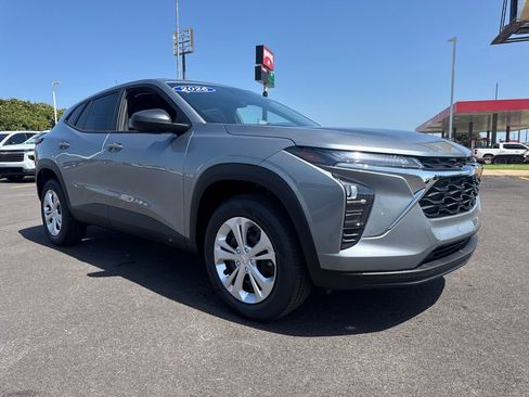 New 2026 Chevrolet Trax LS w/ Driver Confidence Package FWD image 9