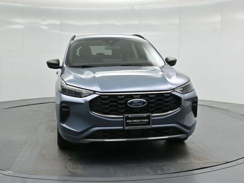Certified 2023 Ford Escape ST-Line w/ Tech Pack #1 image 25