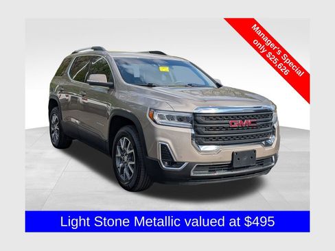 Used 2023 GMC Acadia SLT AWD/4WD image 1