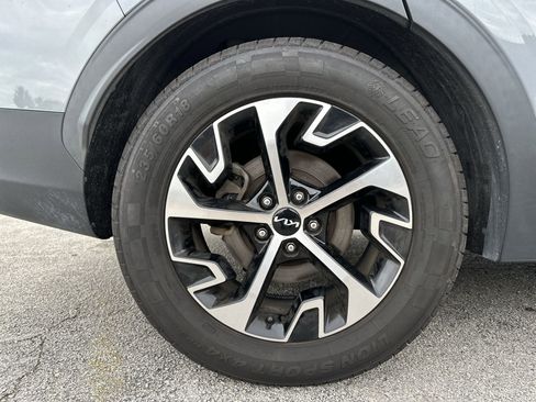 Used 2023 Kia Sportage EX FWD image 17