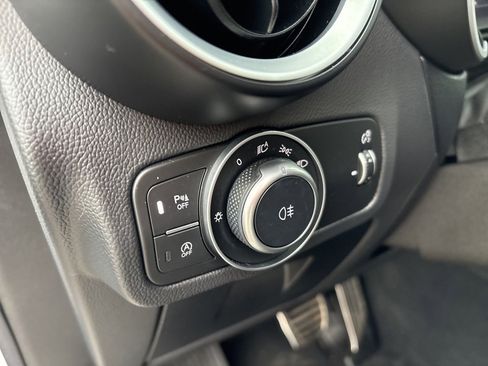 Used 2024 Alfa Romeo Stelvio Sprint image 22