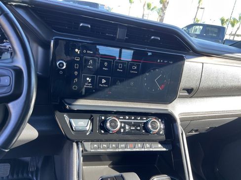 Used 2022 GMC Sierra 1500 AT4 w/ AT4 Premium Package image 18