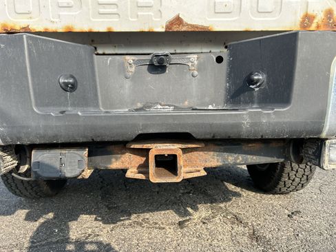 Used 2015 Ford F350 XLT image 46