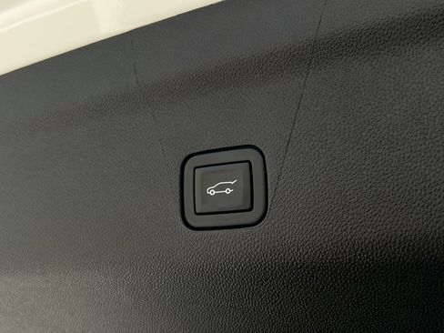 Used 2023 Cadillac Escalade Sport w/ Touring Package image 39