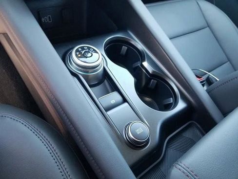 New 2026 Ford Explorer Active AWD/4WD image 21