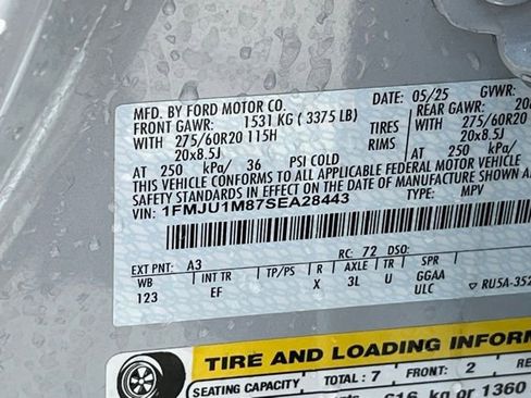 Used 2025 Ford Expedition Platinum AWD/4WD image 30