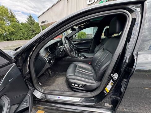 Used 2018 BMW M550i xDrive AWD/4WD image 13