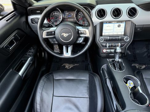 Used 2017 Ford Mustang GT Premium image 25