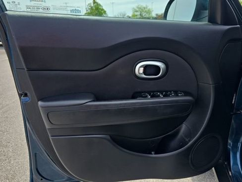 Used 2018 Kia Soul + FWD image 20