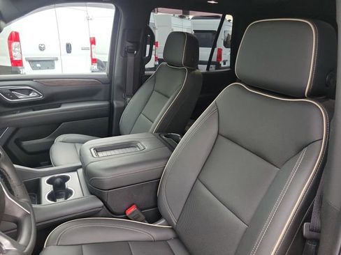 Used 2024 Chevrolet Tahoe Premier w/ Premium Package 2 RWD image 10