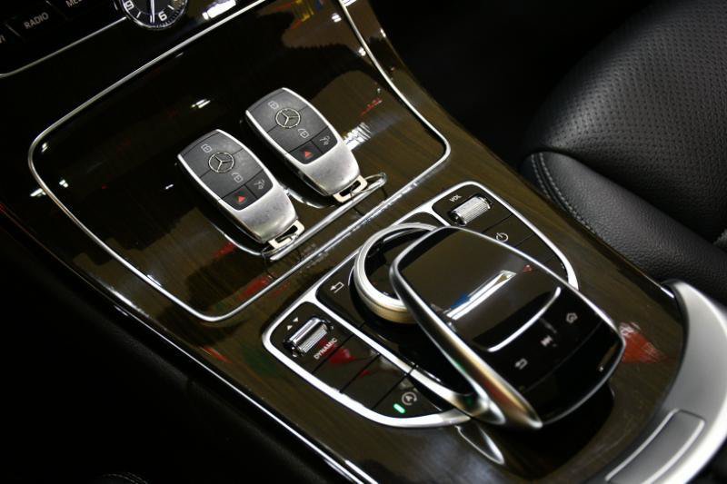 Used 2019 Mercedes-Benz C 300 4MATIC Sedan image 45