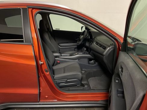 Used 2019 Honda HR-V EX image 34