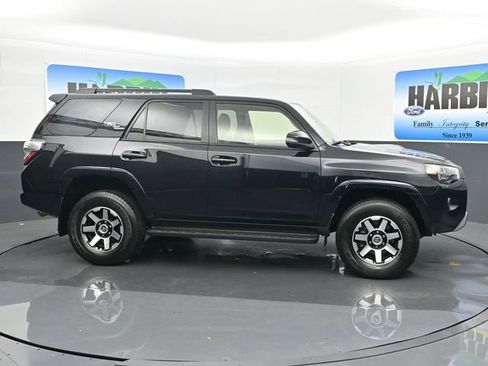 Used 2024 Toyota 4Runner TRD Off-Road Premium image 7
