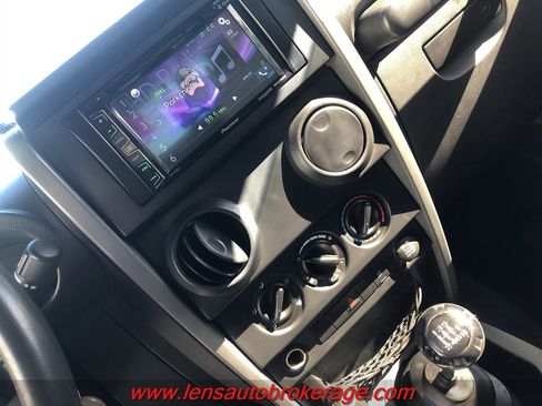 Used 2009 Jeep Wrangler X image 14