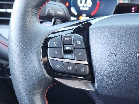 Used 2025 Ford Explorer ST image 29