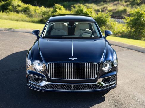Used 2021 Bentley Flying Spur W12 AWD/4WD image 16
