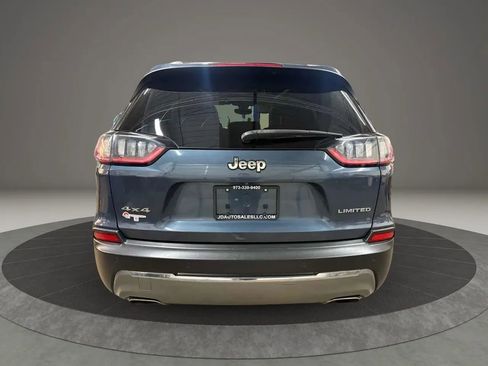 Used 2019 Jeep Cherokee Limited AWD/4WD image 4