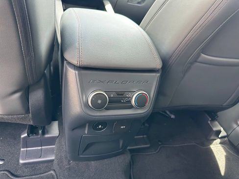 New 2026 Ford Explorer Active w/ Active Comfort Package RWD image 24