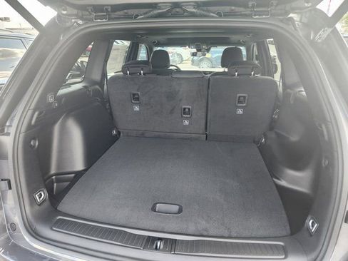 New 2025 Jeep Grand Cherokee Laredo w/ Luxury Tech Group I AWD/4WD image 7