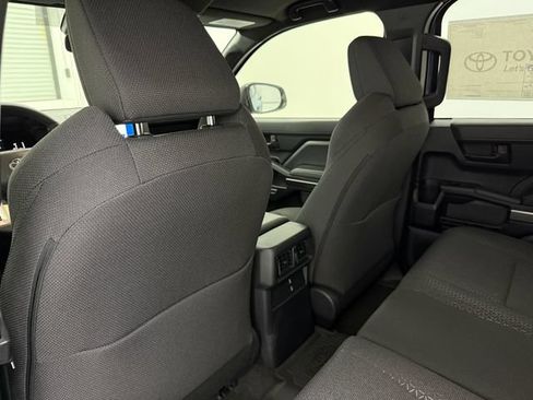 New 2026 Toyota 4Runner SR5 AWD/4WD image 30