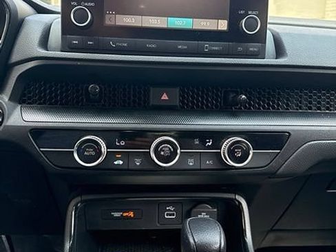 Used 2024 Honda CR-V LX image 12