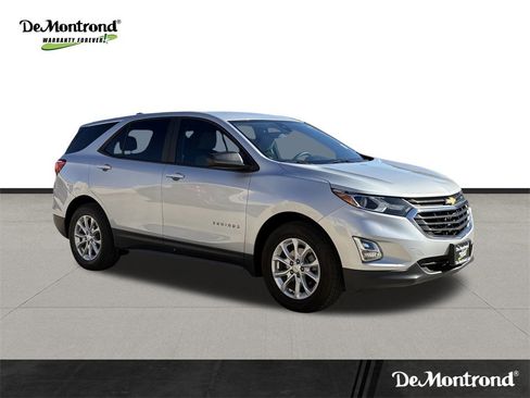 Used 2020 Chevrolet Equinox LS w/ LS Convenience Package image 3