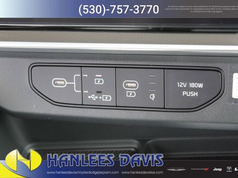 New 2026 Kia Carnival EX image 26