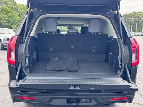 Used 2025 Ford Expedition Active AWD/4WD image 45
