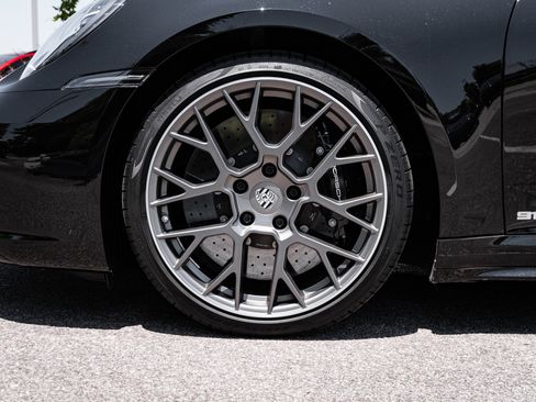 Used 2022 Porsche 911 AWD/4WD image 14