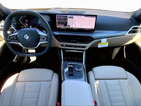 Used 2026 BMW 330i Sedan w/ Premium Package RWD image 5