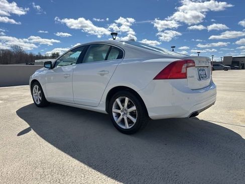 Used 2016 Volvo S60 T5 Premier image 5