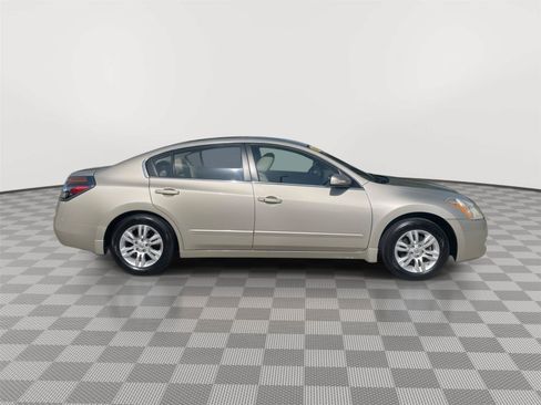 Used 2010 Nissan Altima 2.5 SL w/ SL Pkg FWD image 16