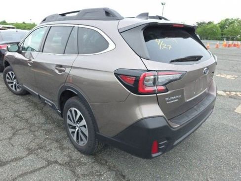 Used 2021 Subaru Outback Premium AWD/4WD image 11