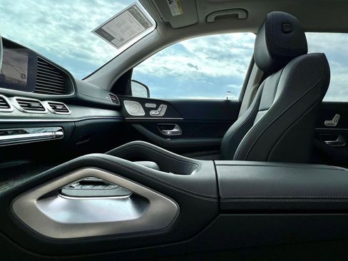 Certified 2026 Mercedes-Benz GLS 450 4MATIC image 12