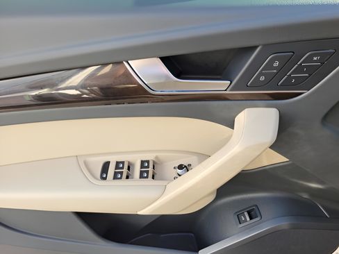 Used 2018 Audi Q5 2.0T Premium Plus image 31