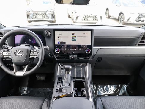New 2026 Lexus GX 550 AWD/4WD image 13