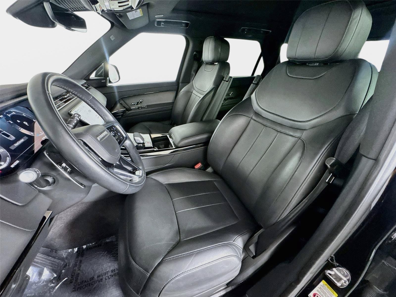 Used 2025 Land Rover Range Rover Sport SE AWD/4WD image 11