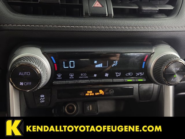 Used 2025 Toyota RAV4 XLE AWD/4WD image 20