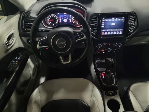 Used 2020 Jeep Compass Limited FWD image 22